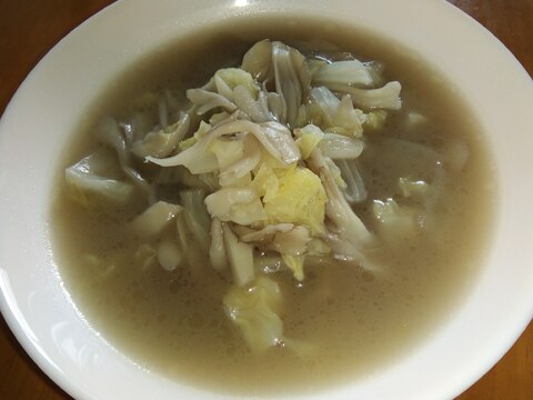 きのことキャベツの白湯スープ